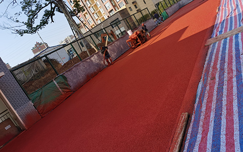 塑胶跑道施工喷涂