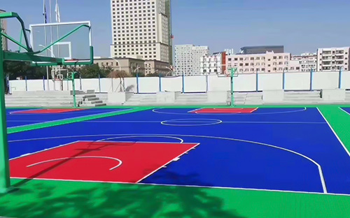 塑胶篮球场